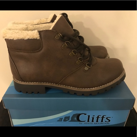 White Mountain Shoes - Cliffs-White Mountain women’s size 10 hiker boot